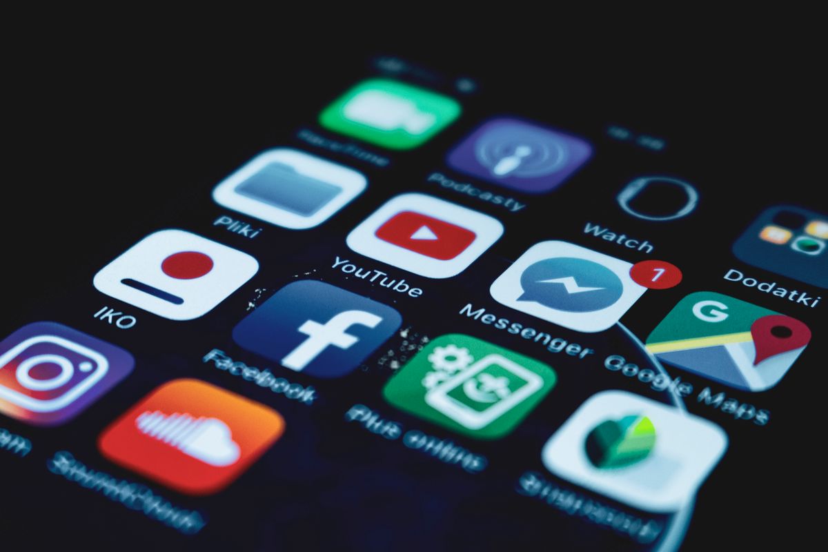 Best AI Apps for iPhone 2026