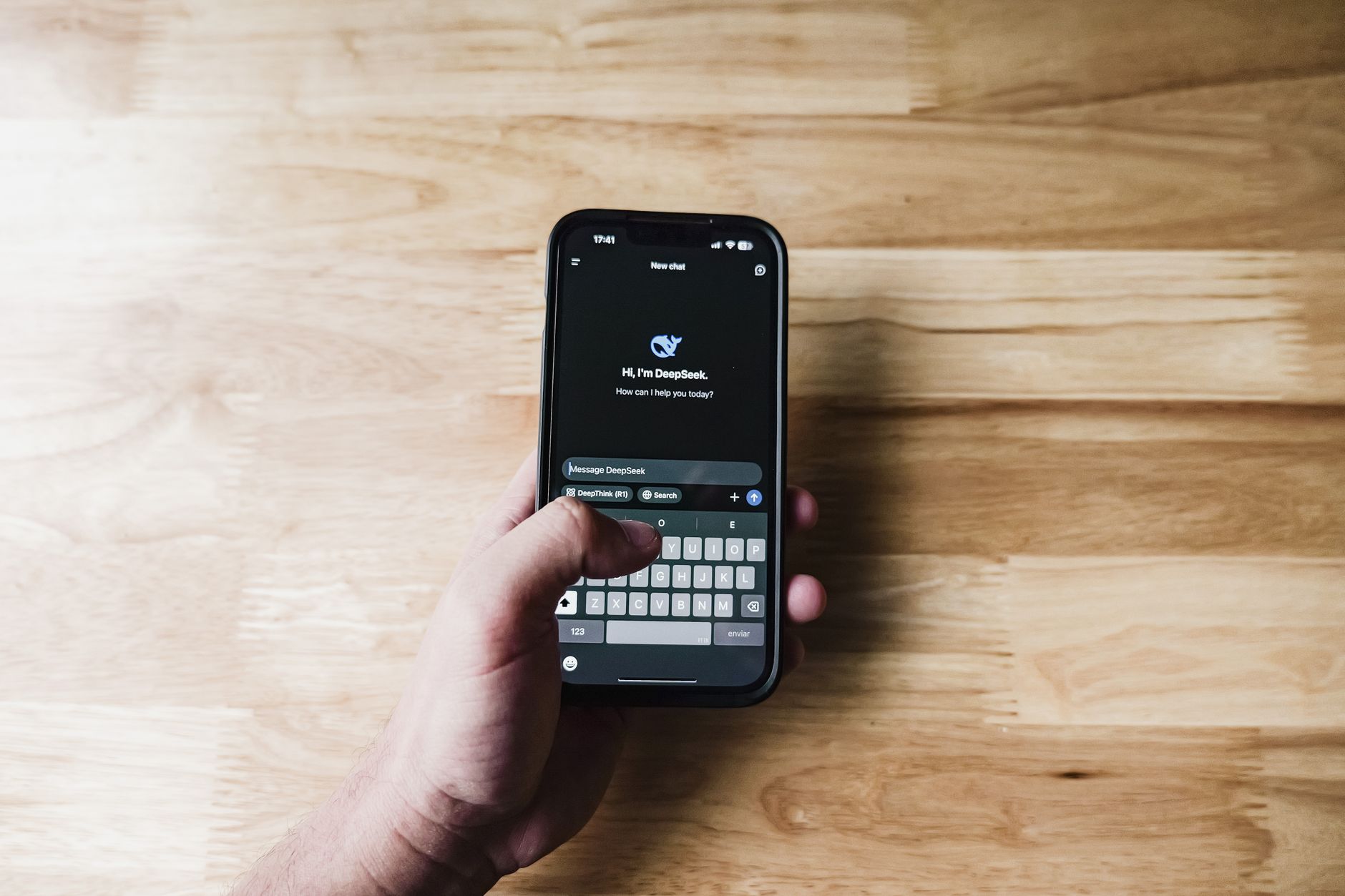 Best AI Apps for iPhone 2026: Practical Everyday AI Compared